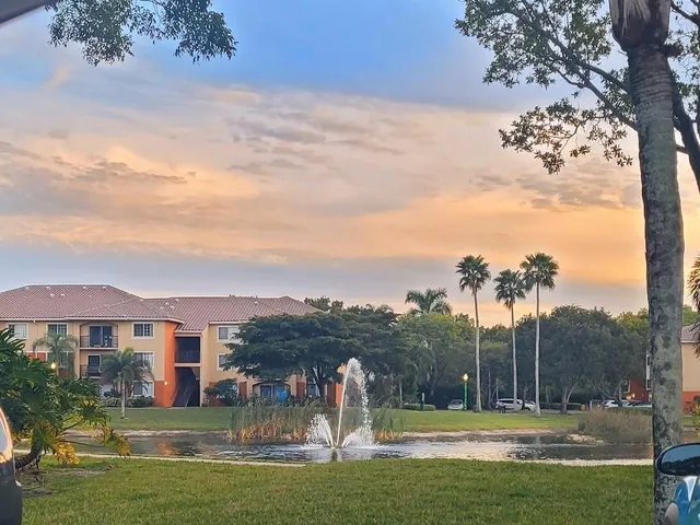 $2,300 | 4167 Haverhill Road, Unit 1111, West Palm Beach, FL 33417