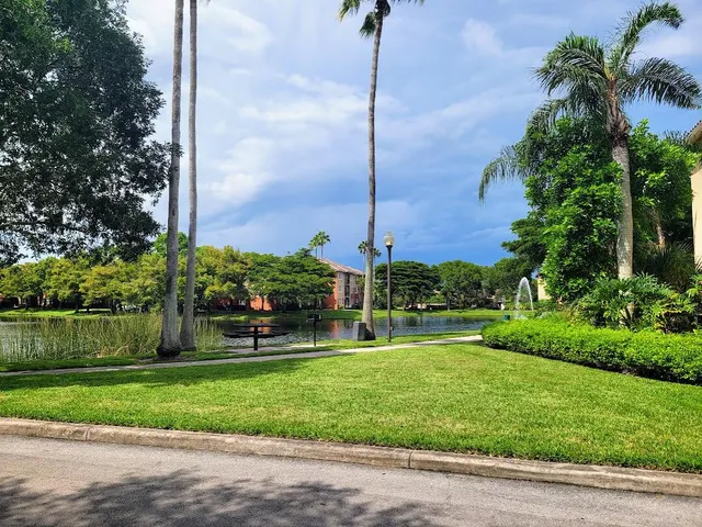 $2,300 | 4167 Haverhill Road, Unit 1111, West Palm Beach, FL 33417