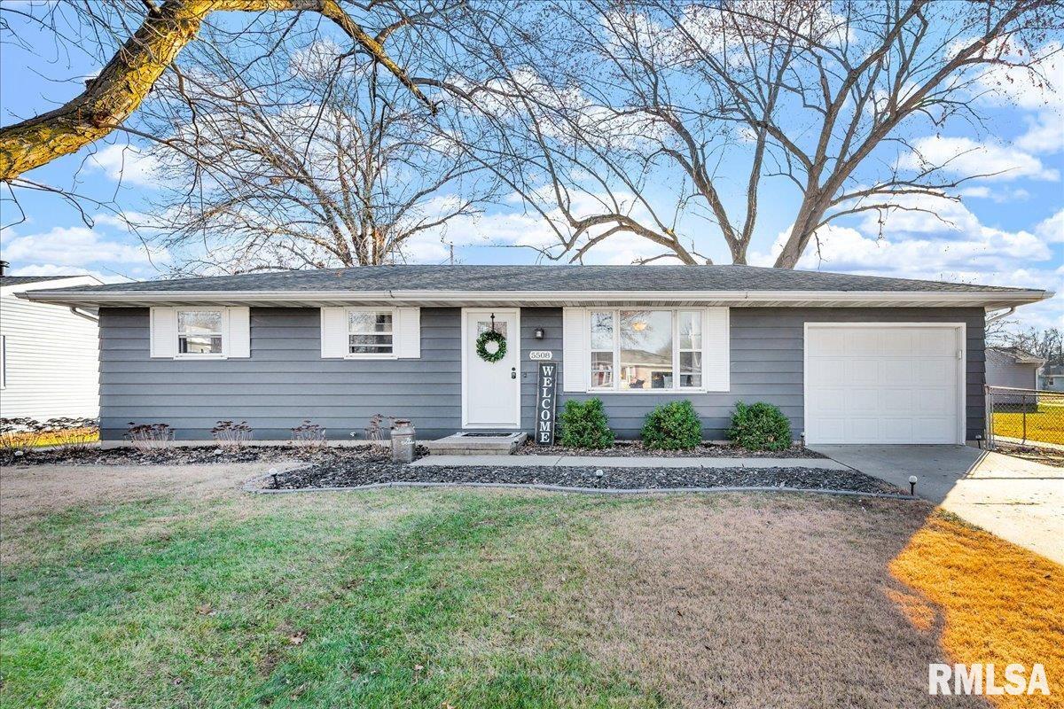 5508 East Captain Road Chillicothe, IL 61523 - Photo 1 of 31