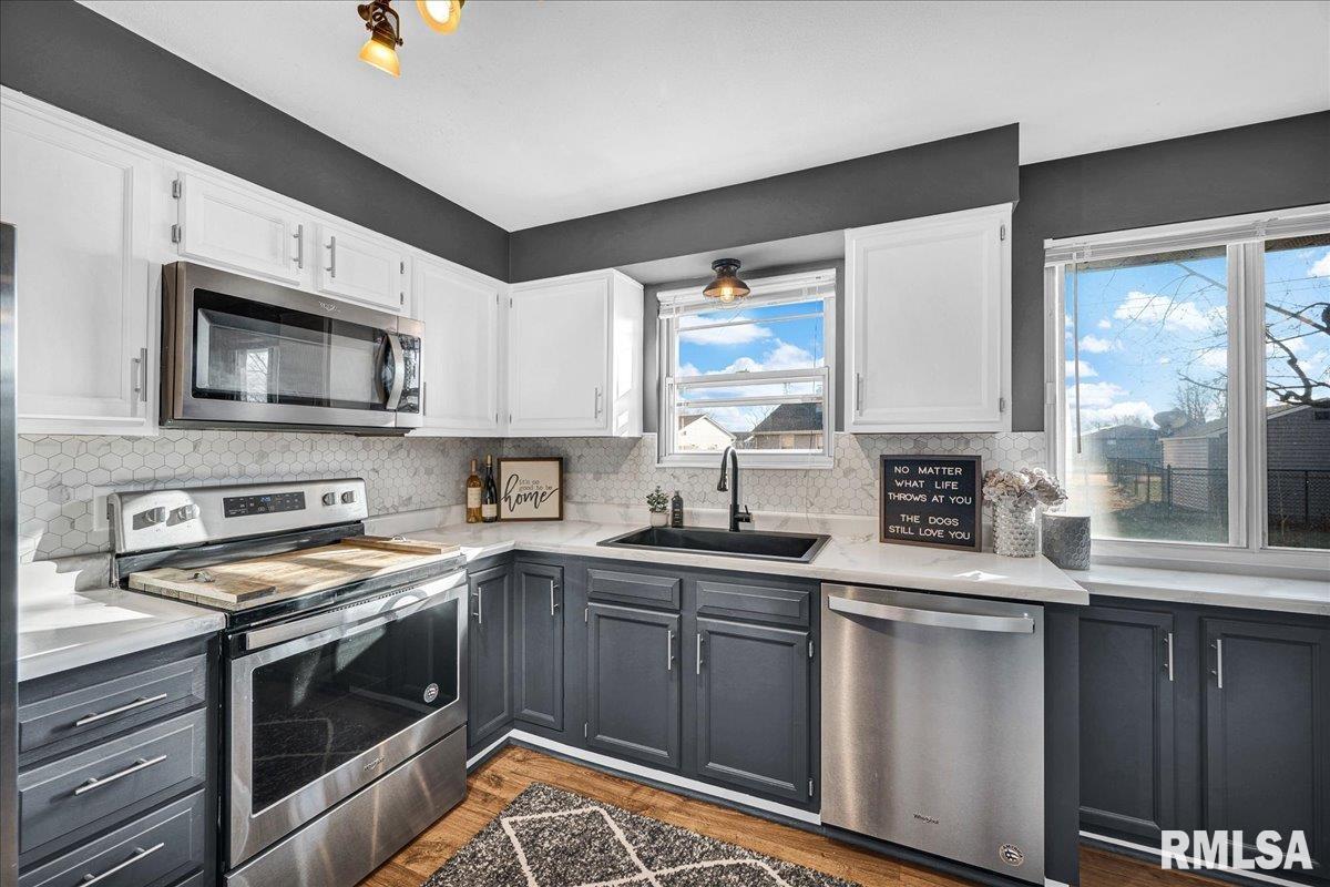 5508 East Captain Road Chillicothe, IL 61523 - Photo 11 of 31