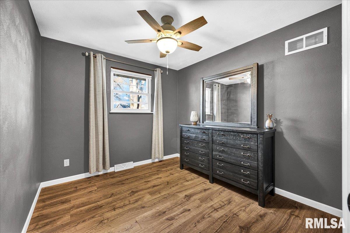 5508 East Captain Road Chillicothe, IL 61523 - Photo 13 of 31