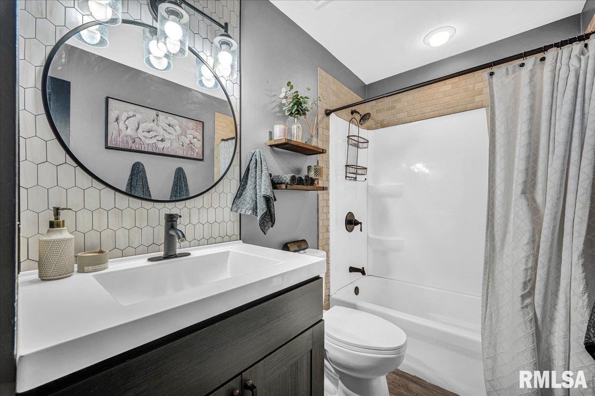 5508 East Captain Road Chillicothe, IL 61523 - Photo 16 of 31