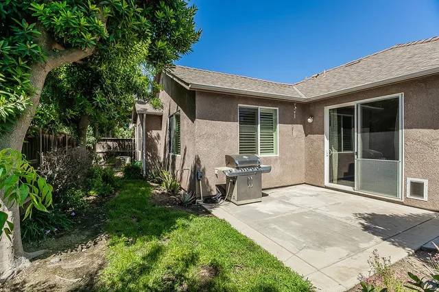 $399,000 | 704 West Riviera Lane, Clovis, CA 93619