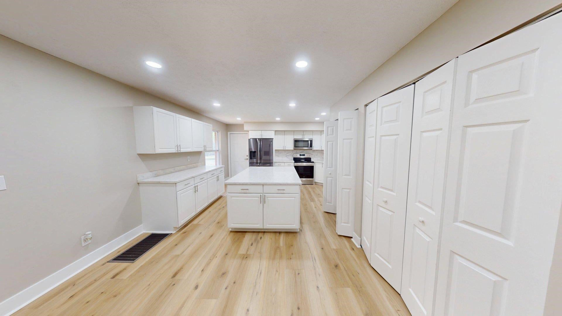 2177 Miller Road Huntington, WV 25701 - Photo 6 of 24 Gallery Image 6