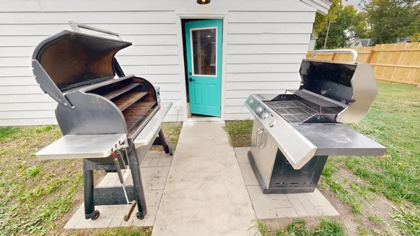 $3,800 | 27 Division Street North, Unit AIRBB, Clara City, MN 56222