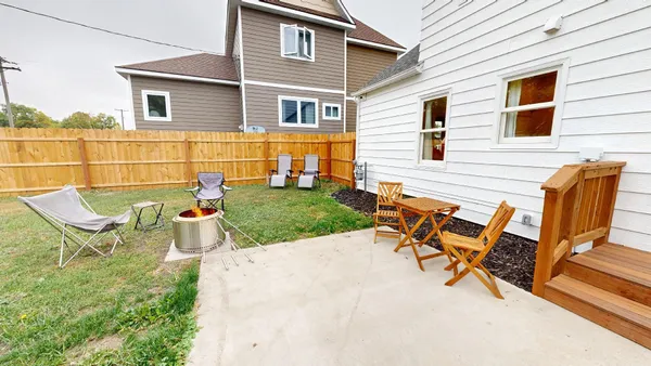 $3,800 | 27 Division Street North, Unit AIRBB, Clara City, MN 56222