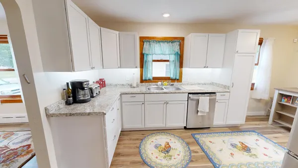 $3,800 | 27 Division Street North, Unit AIRBB, Clara City, MN 56222