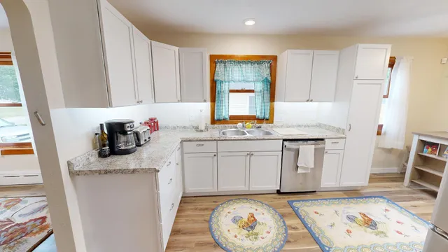 $3,800 | 27 Division Street North, Unit AIRBB, Clara City, MN 56222