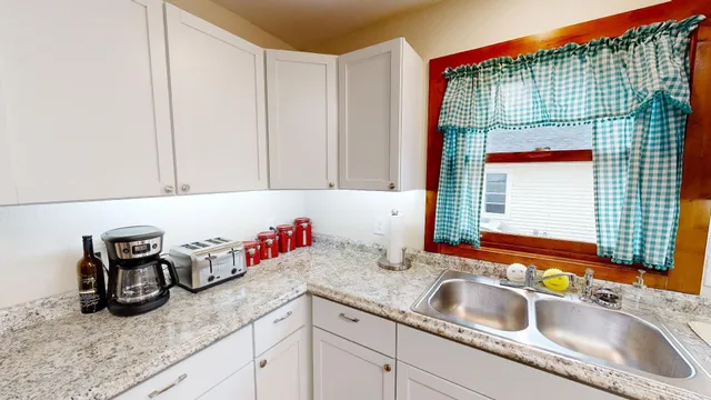 $3,800 | 27 Division Street North, Unit AIRBB, Clara City, MN 56222