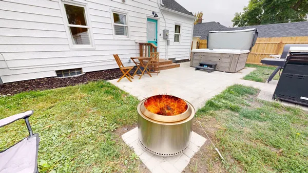 $3,800 | 27 Division Street North, Unit AIRBB, Clara City, MN 56222