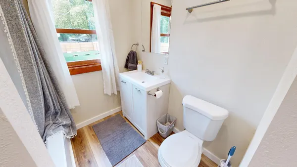 $3,800 | 27 Division Street North, Unit AIRBB, Clara City, MN 56222