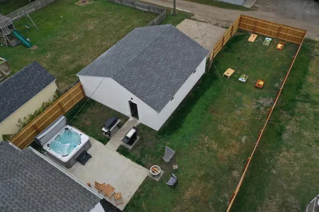 $3,800 | 27 Division Street North, Unit AIRBB, Clara City, MN 56222