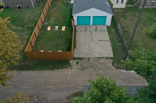 $3,800 | 27 Division Street North, Unit AIRBB, Clara City, MN 56222