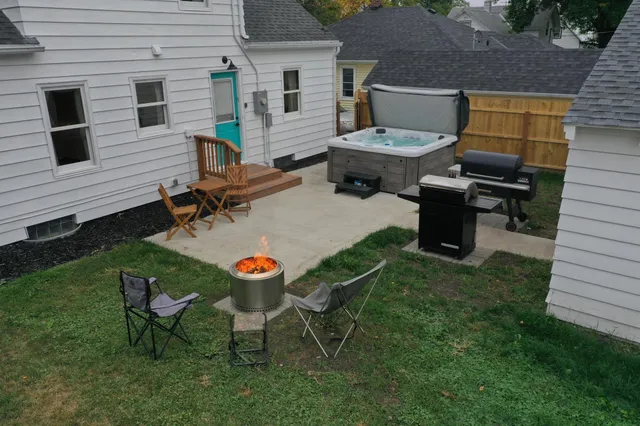 $3,800 | 27 Division Street North, Unit AIRBB, Clara City, MN 56222