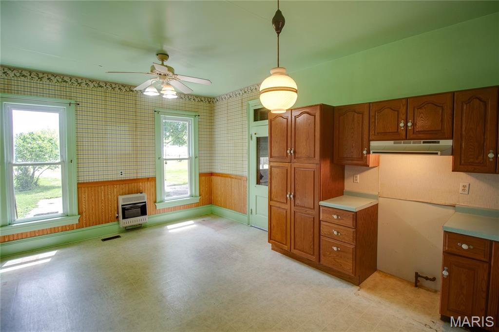 115 North Main Street Modesto, IL 62667 - Photo 12 of 57