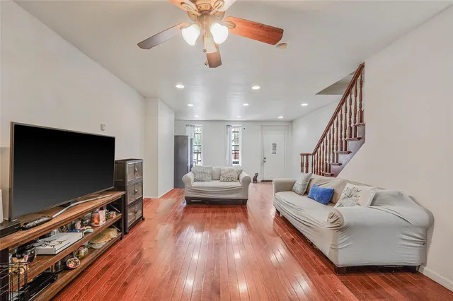 $979,000 | 1285 A Saint Marks Avenue | Weeksville