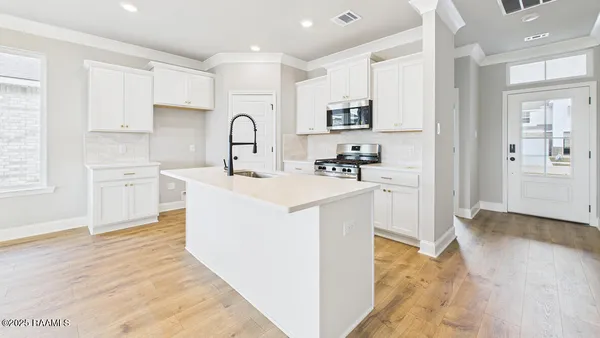 $277,500 | 123 Belle Lake Drive, Lafayette, LA 70506