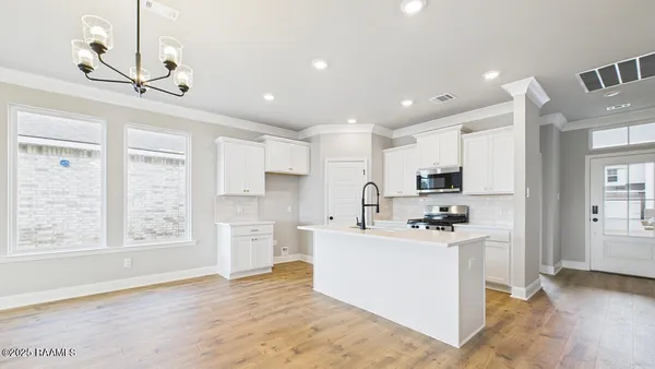 $277,500 | 123 Belle Lake Drive, Lafayette, LA 70506