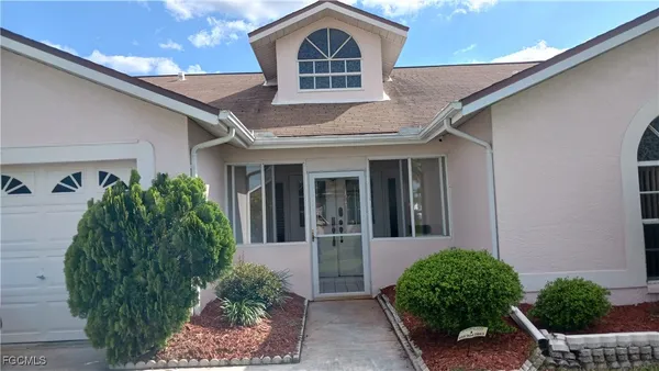 $2,250 | 17704 Acacia Drive, North Fort Myers, FL 33917
