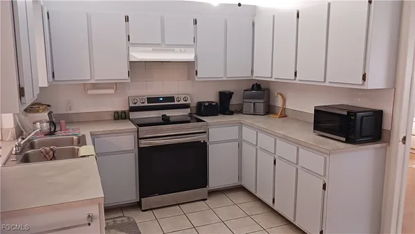 $2,250 | 17704 Acacia Drive, North Fort Myers, FL 33917