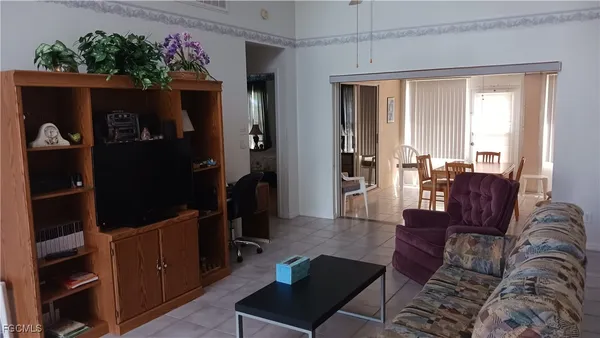 $2,250 | 17704 Acacia Drive, North Fort Myers, FL 33917