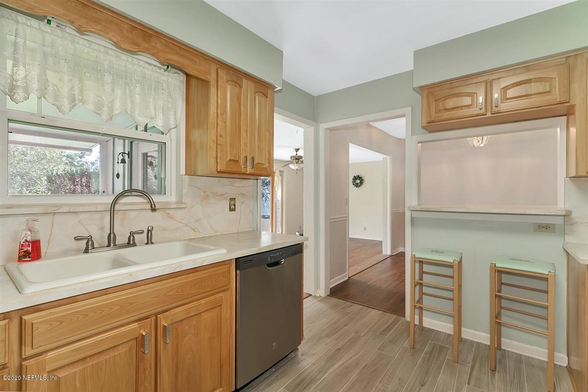 761 Trinidad Road Jacksonville, FL 32216 - Photo 8 of 20 Kitchen