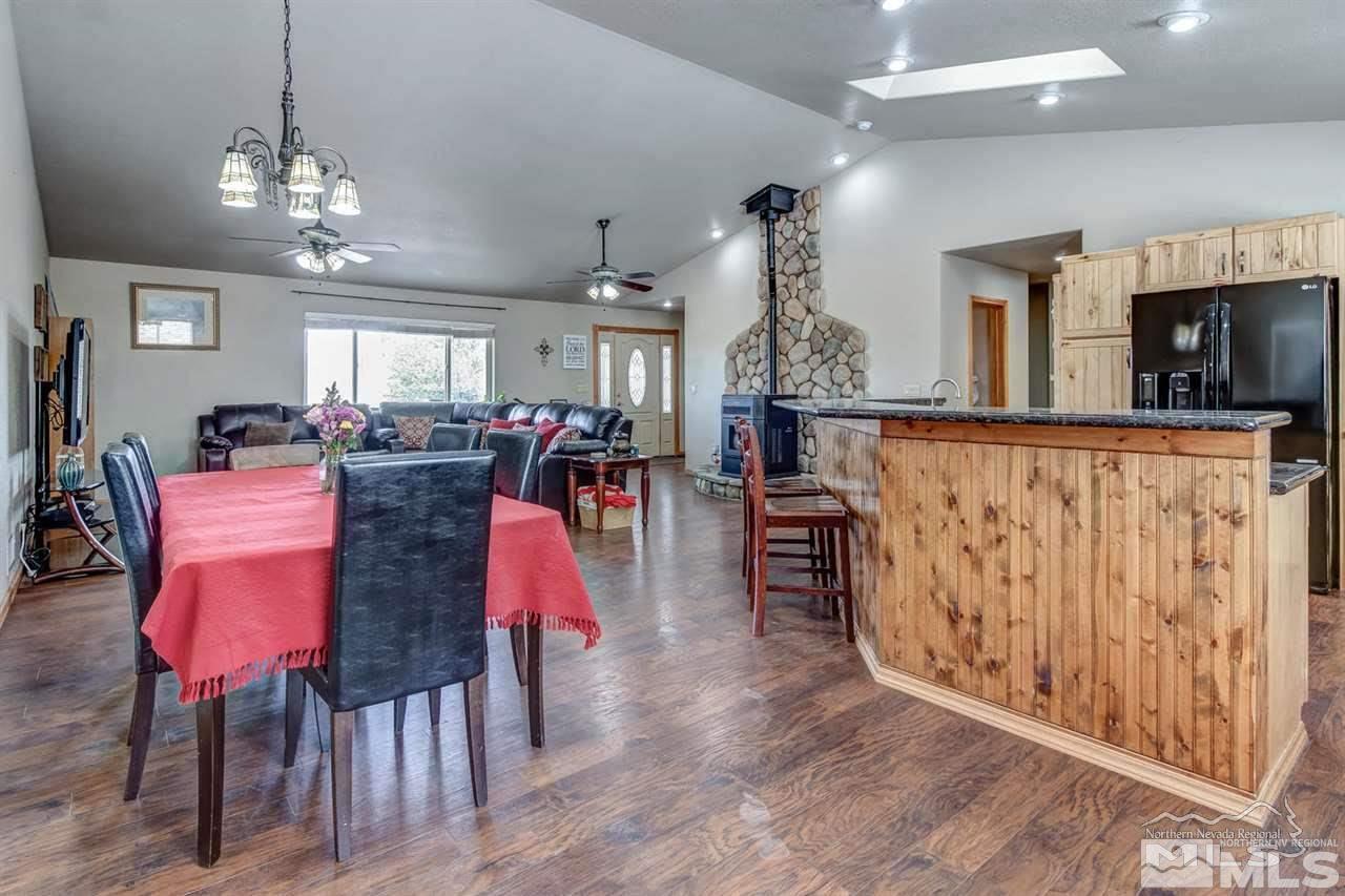 35 Prairie Way Reno, NV 89506 - Photo 4 of 13 a view of a dining room with furniture