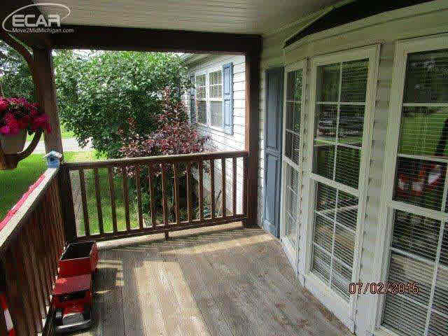 9412 Morrish Road Swartz Creek, MI 48473 - Photo 3 of 31 20443753-2.JPG