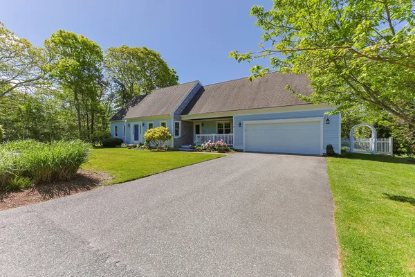 $1,095,000 | 7 Park Street, Harwich, MA 02645