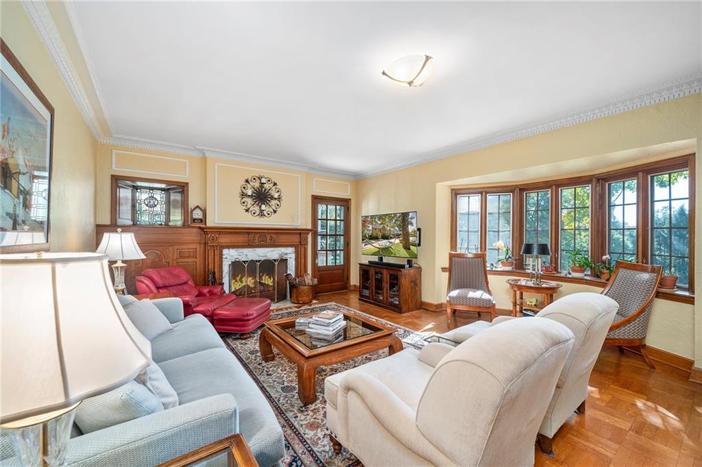 900 West Ingomar Road Pittsburgh, PA 15237 - Photo 5 of 25 Gallery Image 5