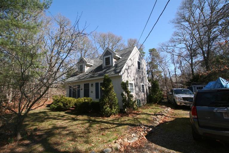 118 Richardson Road Centerville, MA 02632 - Photo 3 of 27 a view of a house with a yard
