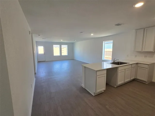 $199,990 | 318 Nicholas Road, Wharton, TX 77488