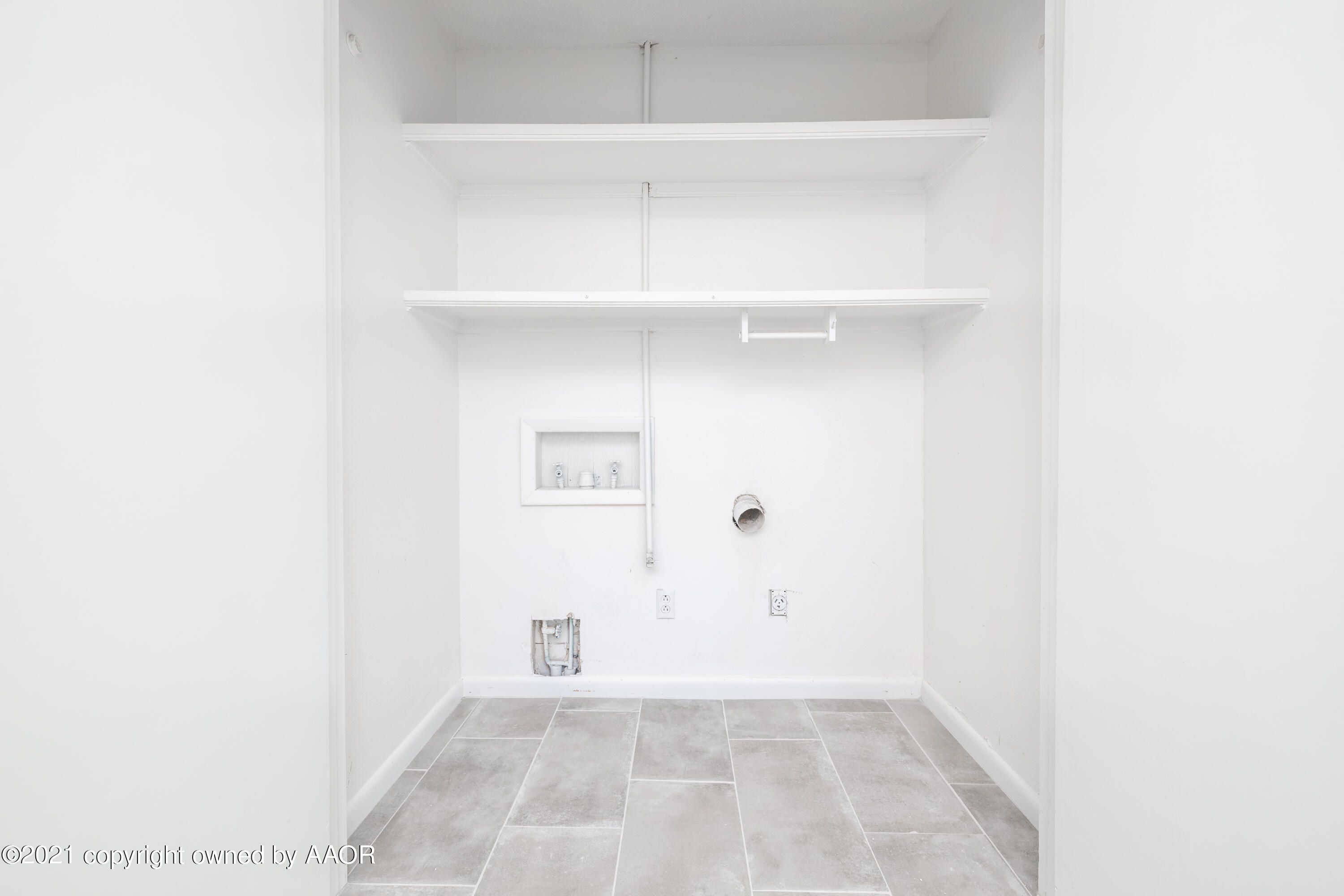 3913 Kileen Drive Amarillo, TX 79109 - Photo 17 of 38 Utility Room