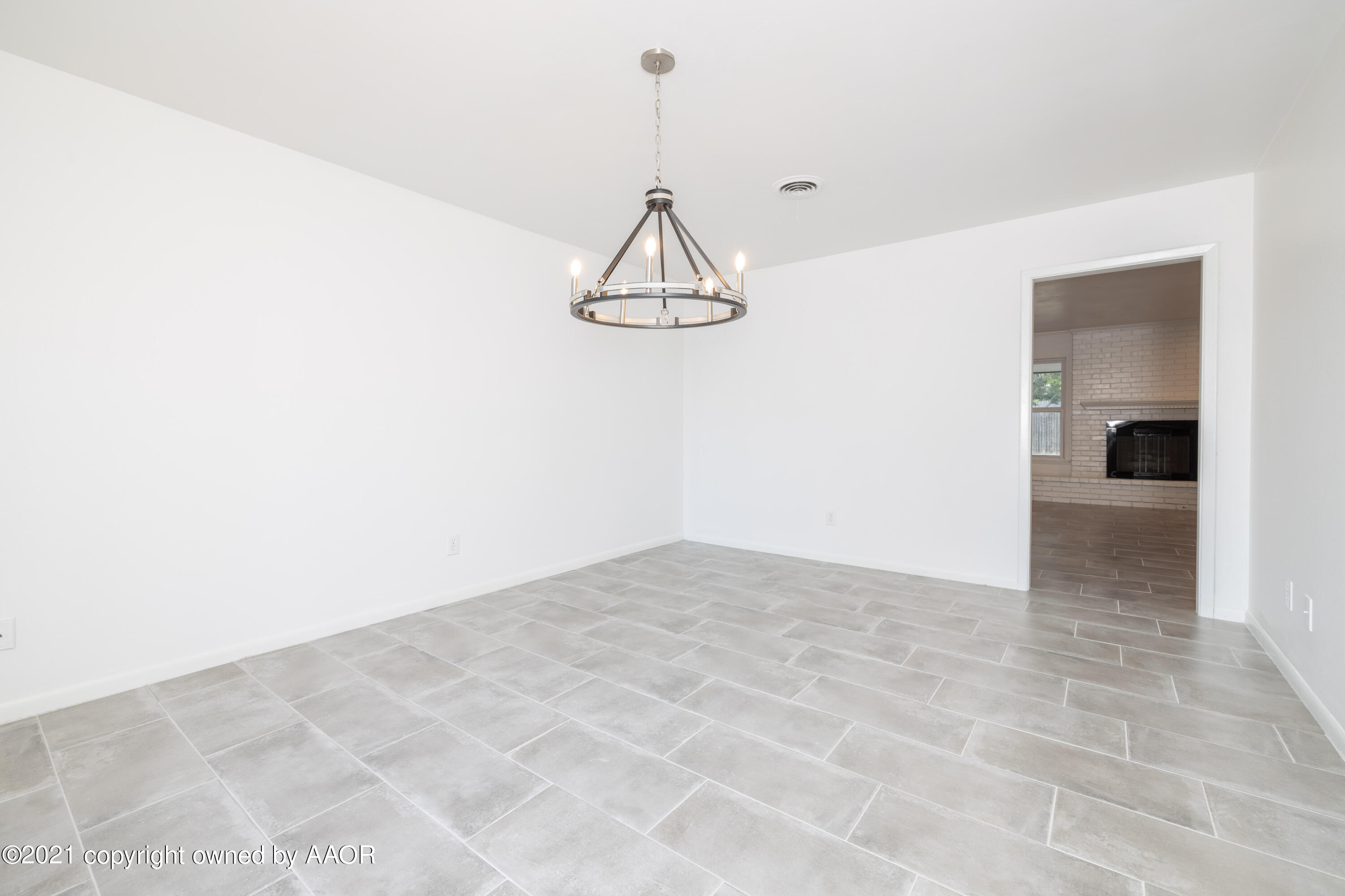 3913 Kileen Drive Amarillo, TX 79109 - Photo 3 of 38 Formal Dining