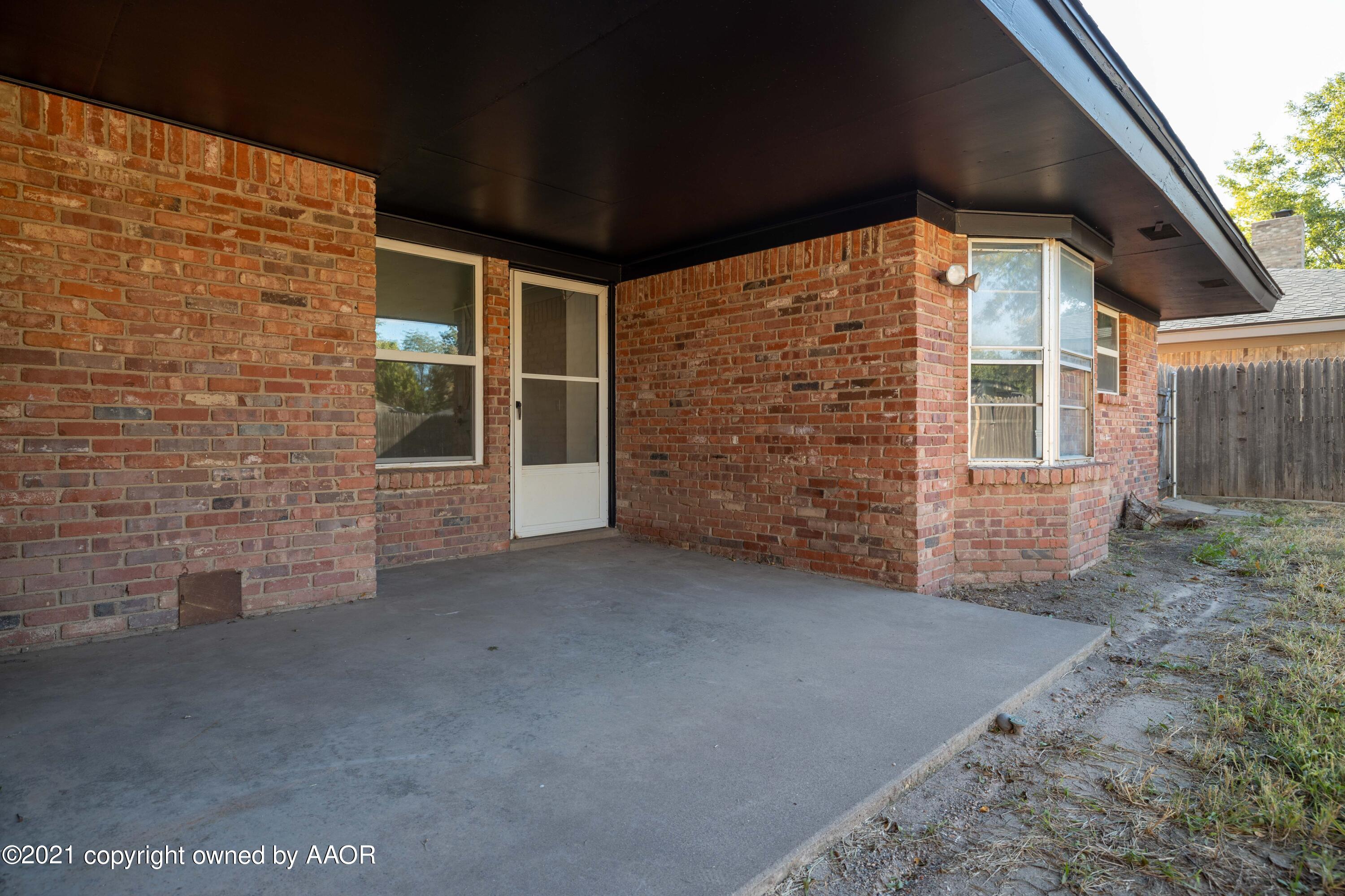 3913 Kileen Drive Amarillo, TX 79109 - Photo 36 of 38 Back Patio