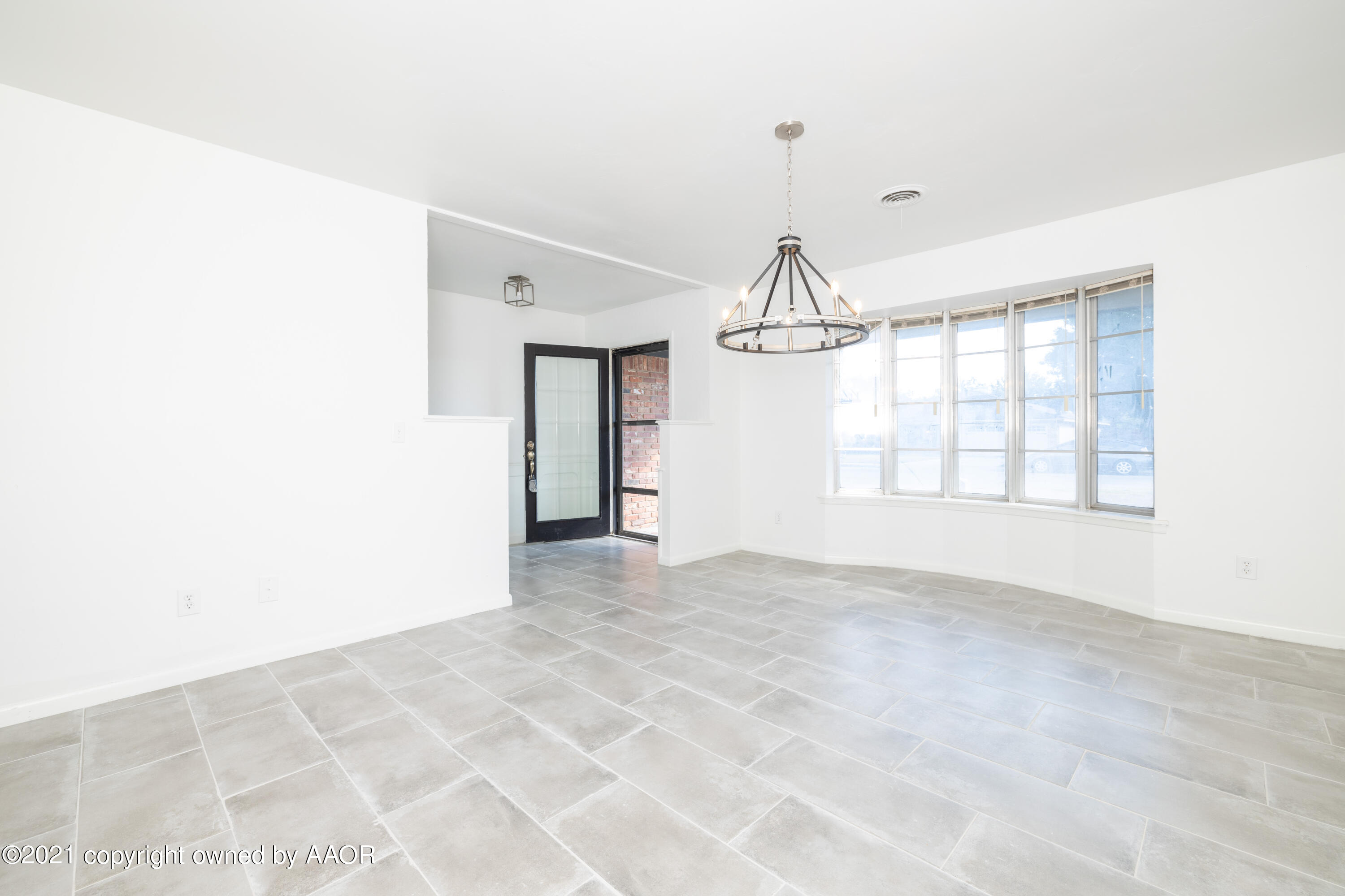 3913 Kileen Drive Amarillo, TX 79109 - Photo 5 of 38 Formal Dining