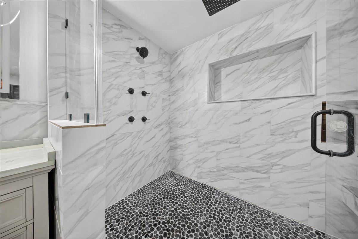 1865 Wilderness Road Lancaster, PA 17603 - Photo 36 of 39 Lower Level _ Luxurious shower retreat.