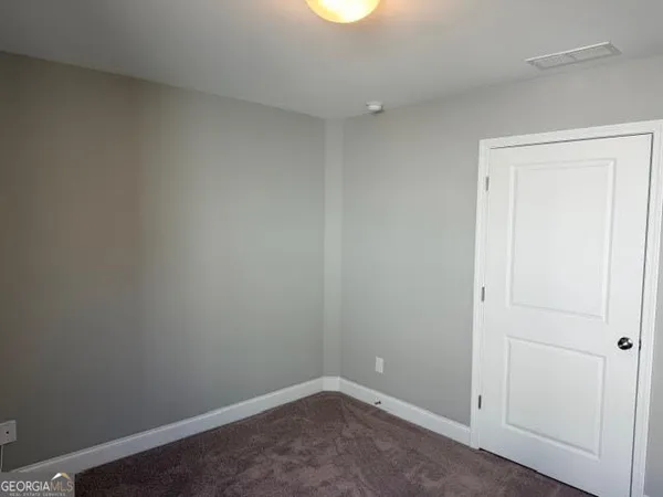 an empty room with a empty space