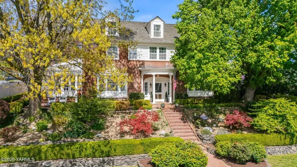 $1,600,000 | 1909 West Chestnut Avenue, Yakima, WA 98902