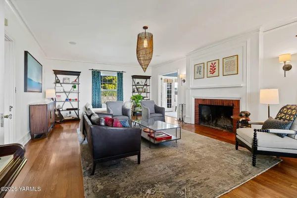 $1,600,000 | 1909 West Chestnut Avenue, Yakima, WA 98902