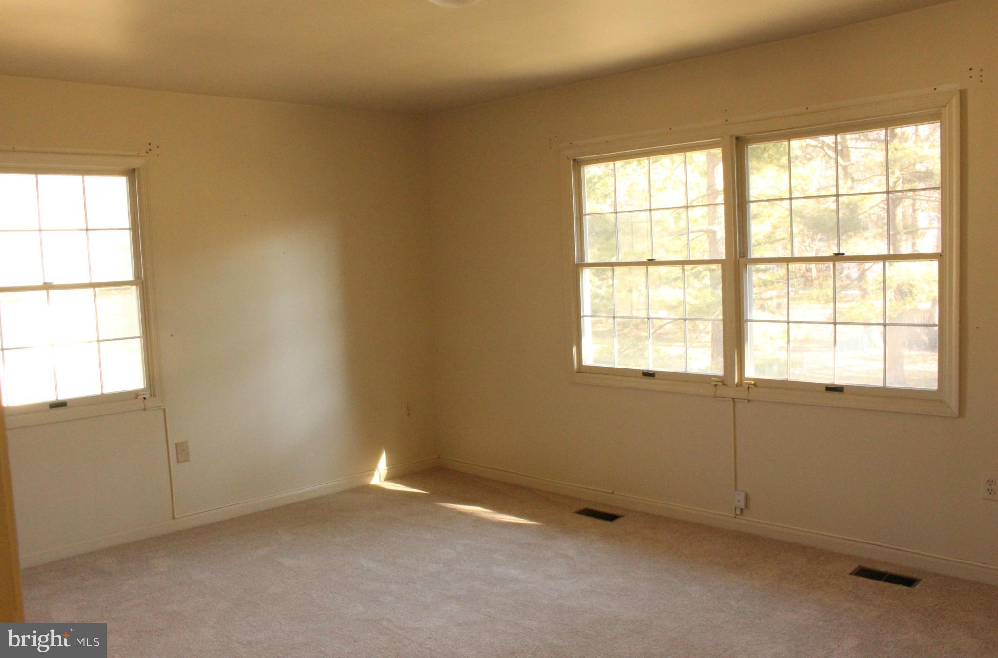 203 Oakton Road Gaithersburg, MD 20877 - Photo 8 of 26 Master Bedroom