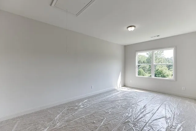 a view of empty room with window