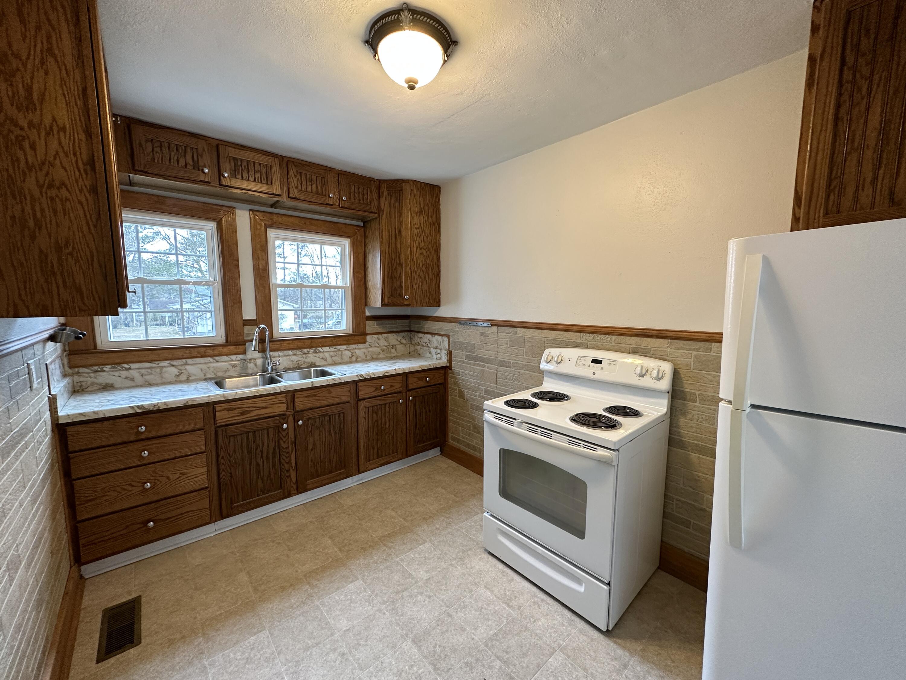 307 Nelson Road Chattanooga, TN 37421 - Photo 8 of 15 Kitchen - View 2