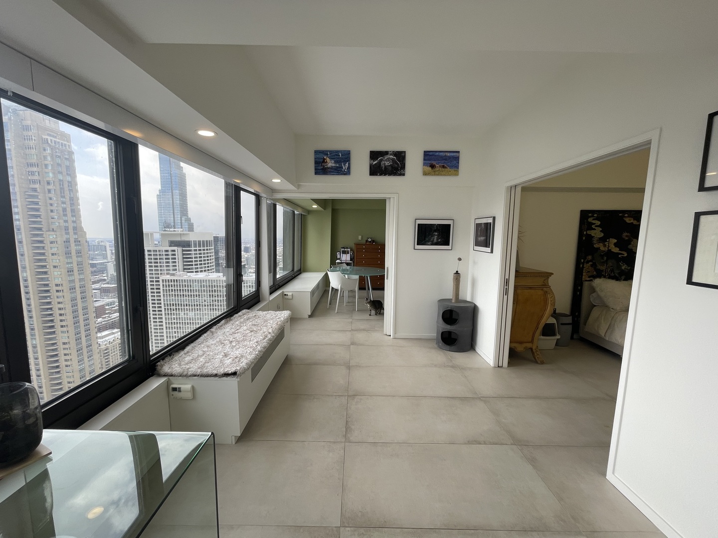 175 East Delaware Place, Unit 4723 Chicago, IL 60611 - Photo 14 of 26