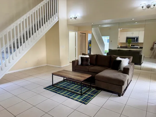 $2,400 | 3345 Northwest 101st Avenue, Sunrise, FL 33351