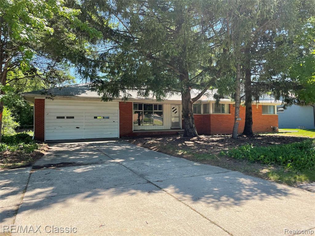 30076 Orchard Lake Road Farmington Hills, MI 48334 - Photo 1 of 7