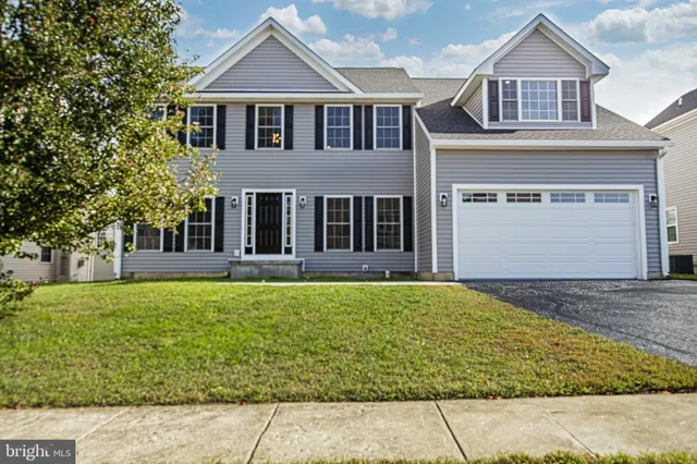 $565,000 | 16 Annie Gillis Lane, Smyrna, DE 19977