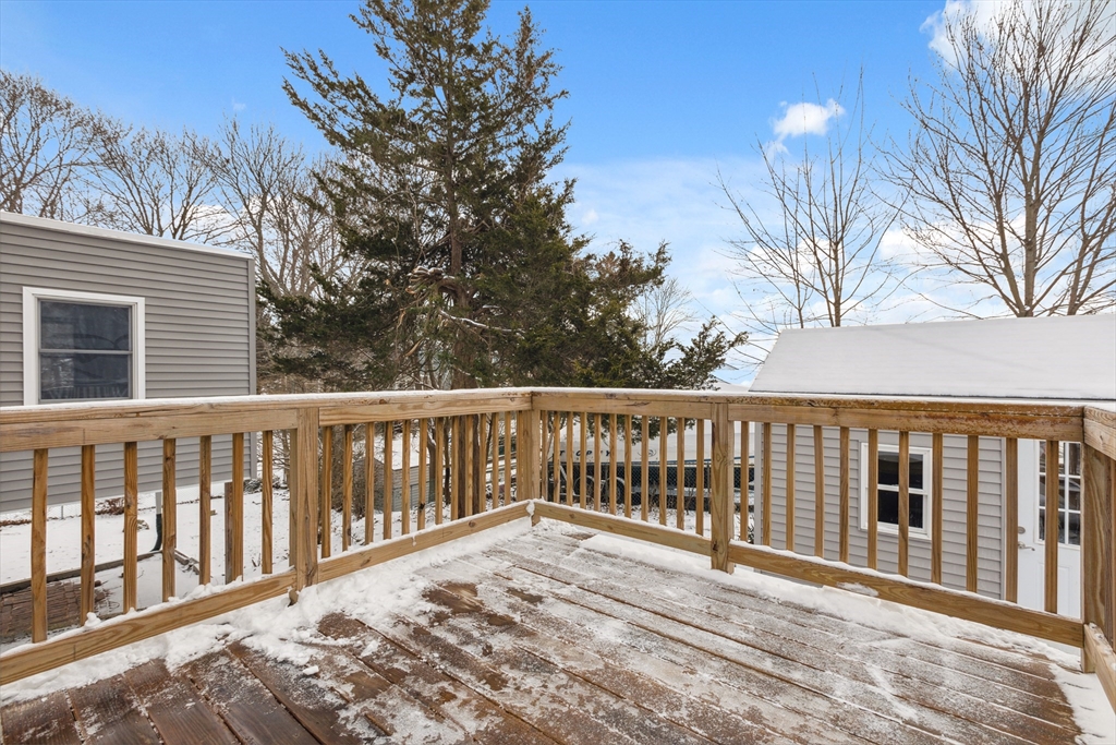 24 Leech Street Beverly, MA 01915 - Photo 11 of 15