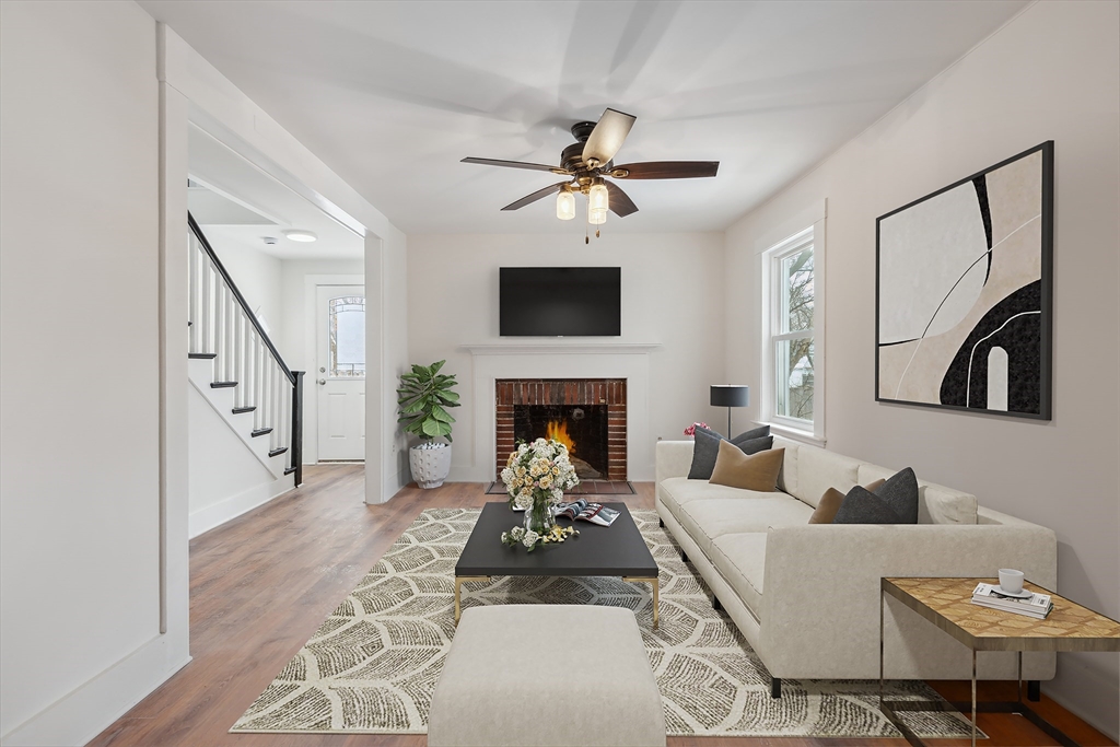 24 Leech Street Beverly, MA 01915 - Photo 5 of 15