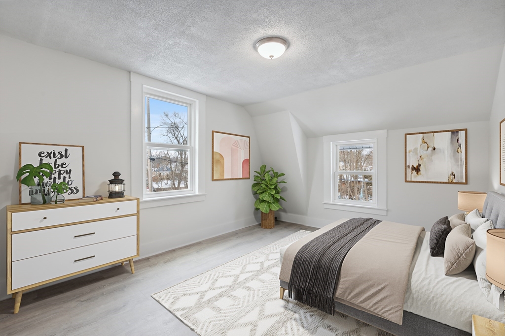 24 Leech Street Beverly, MA 01915 - Photo 7 of 15